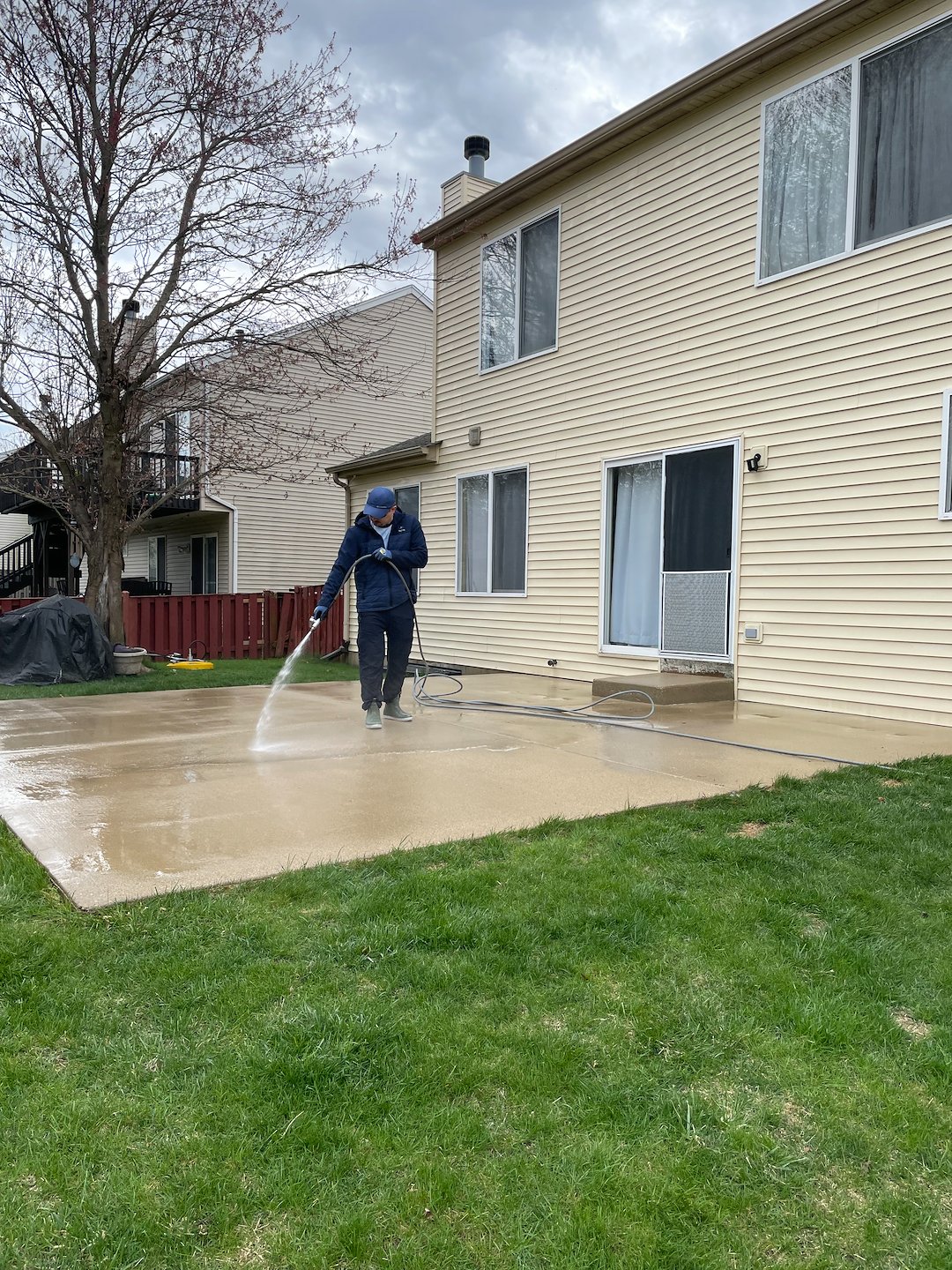 Getting Ready for Summer With a Full House Wash